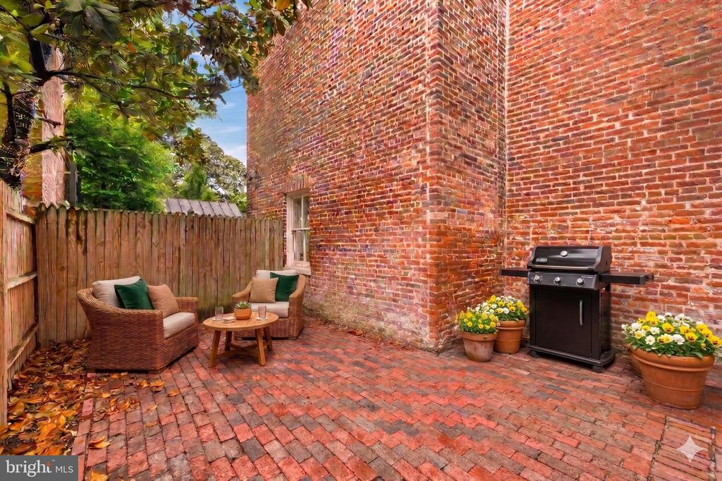 116 S PITT STREET