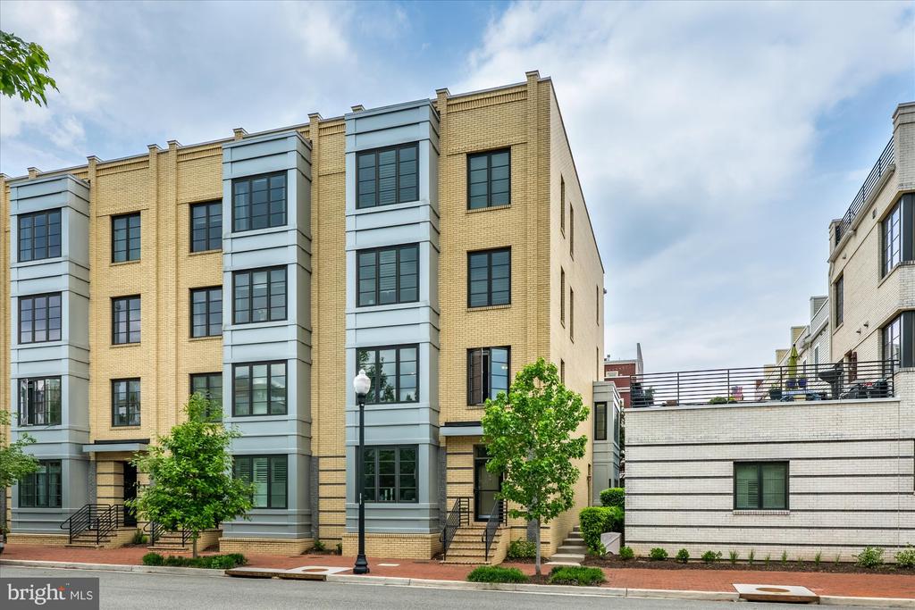 1316 MAIN LINE BOULEVARD
