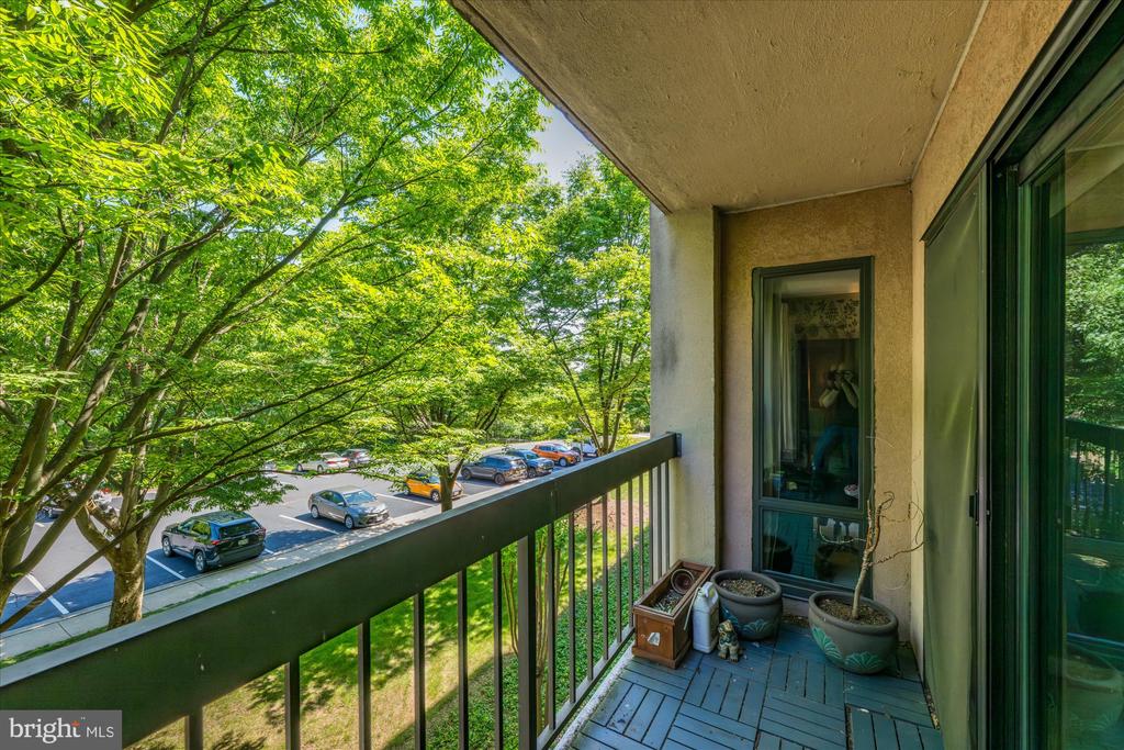 805 N HOWARD STREET N 246