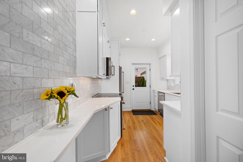 1005 ORONOCO STREET