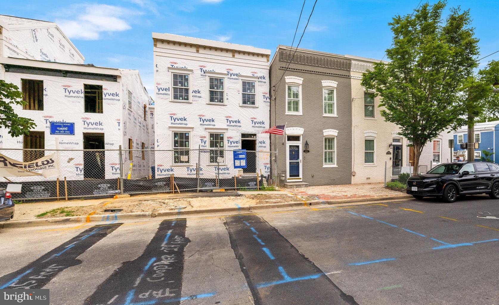 1005 ORONOCO STREET
