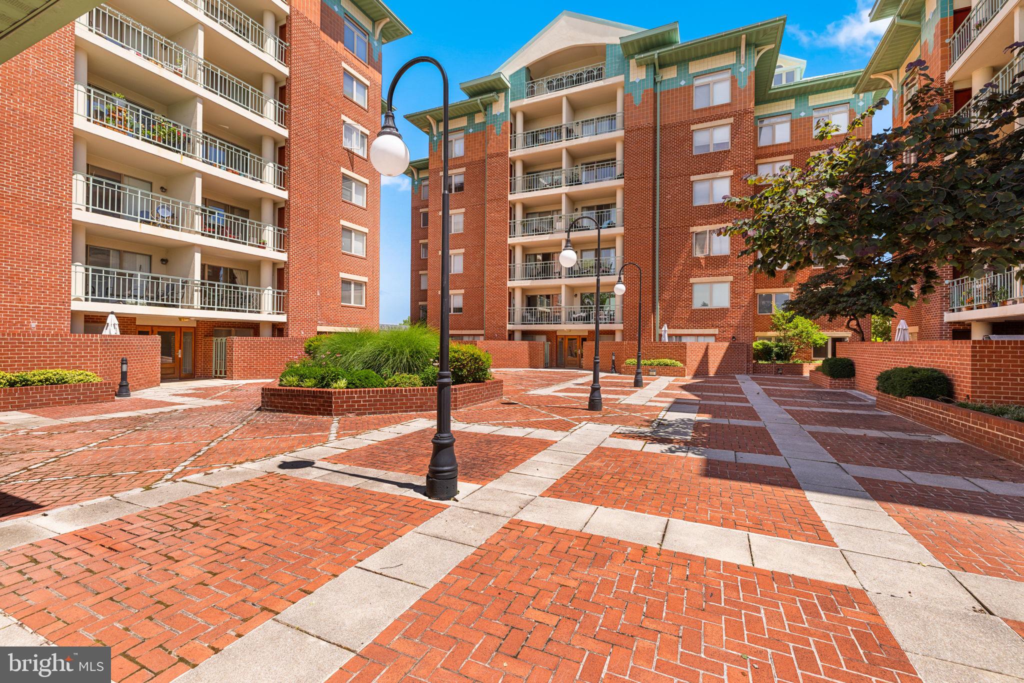 545 E BRADDOCK ROAD E 408