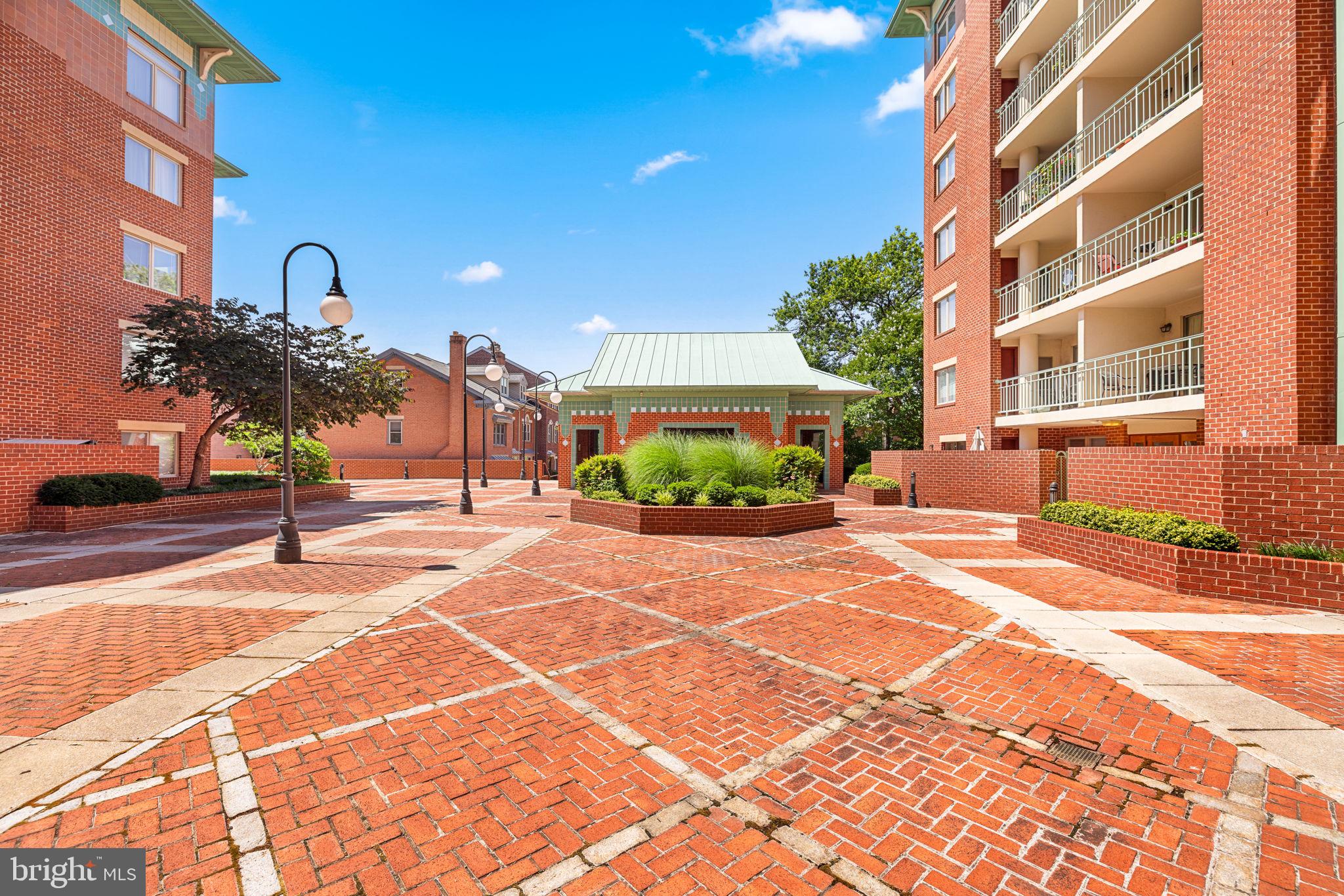 545 E BRADDOCK ROAD E 408