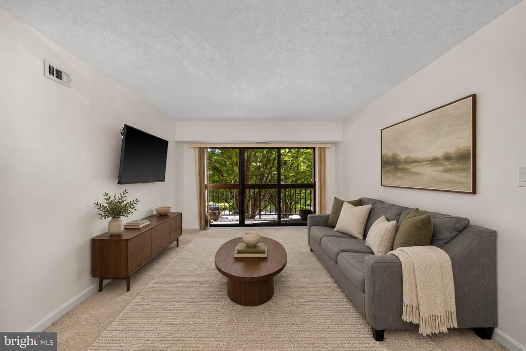 805 N HOWARD STREET N Unit: 246