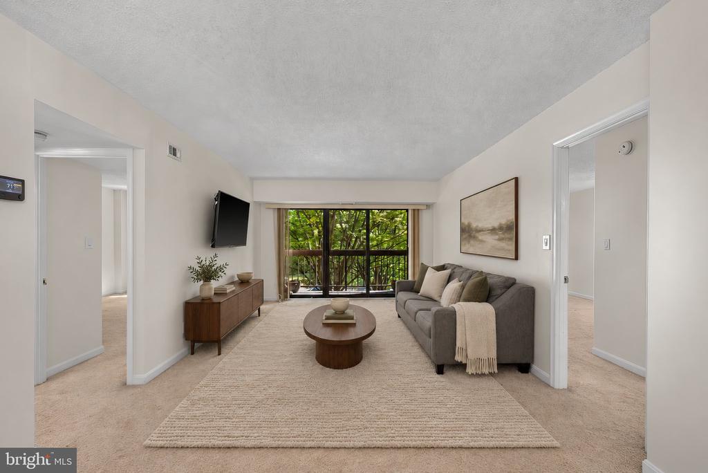 805 N HOWARD STREET N Unit: 246