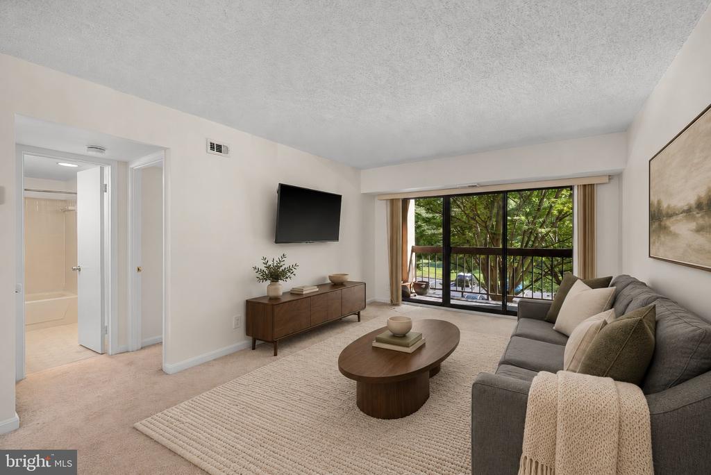 805 N HOWARD STREET N Unit: 246