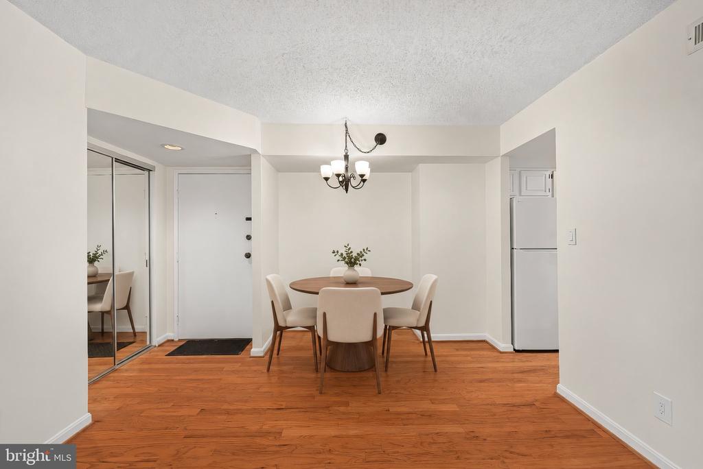 805 N HOWARD STREET N Unit: 246