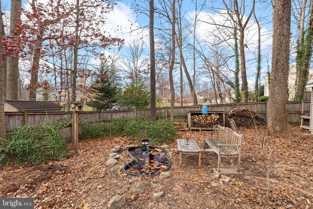 7932 Gambrill Ct