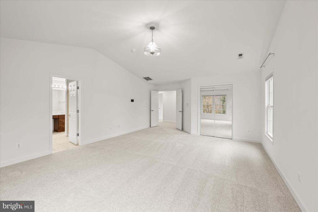 7009 QUANDER ROAD