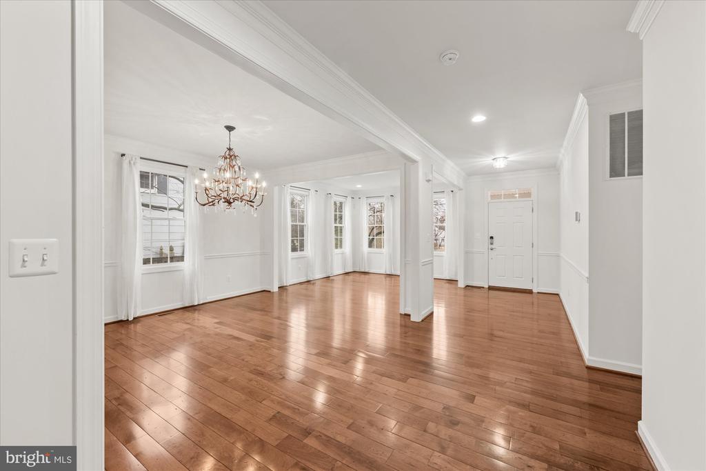7009 QUANDER ROAD