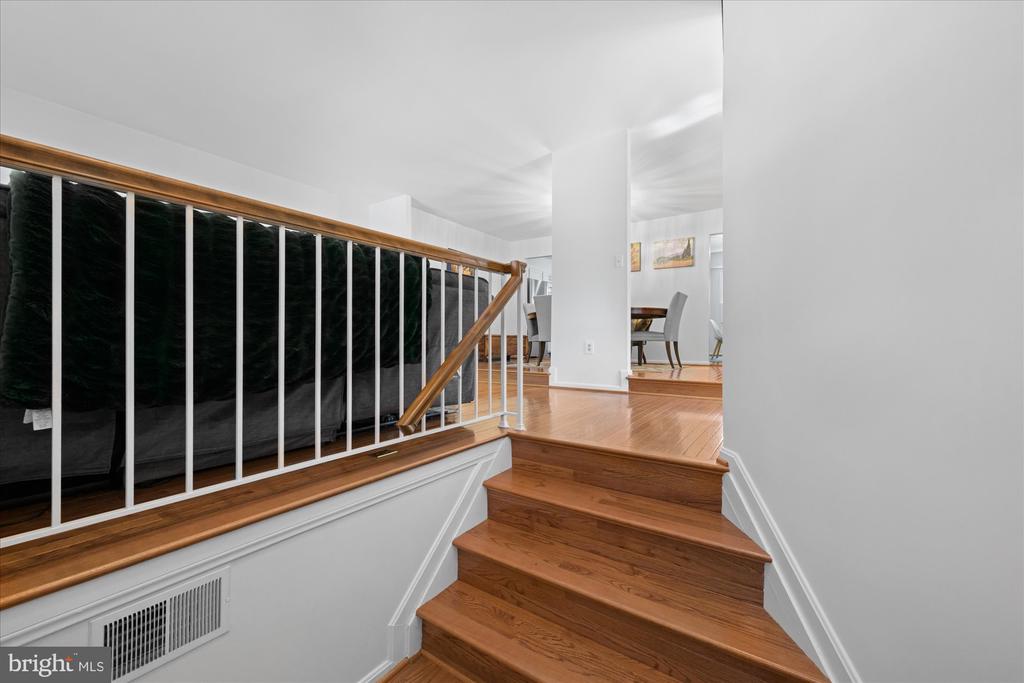 7730 SHOOTINGSTAR DRIVE