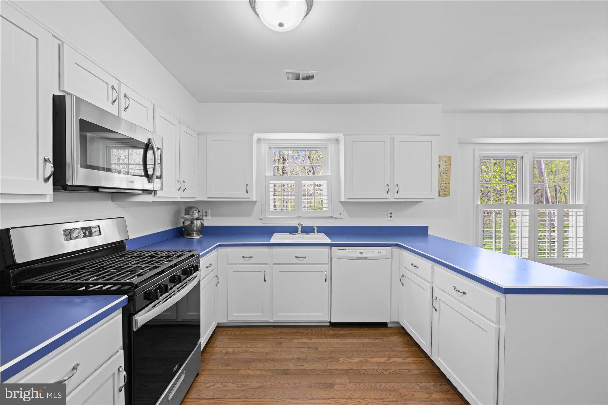 7730 SHOOTINGSTAR DRIVE