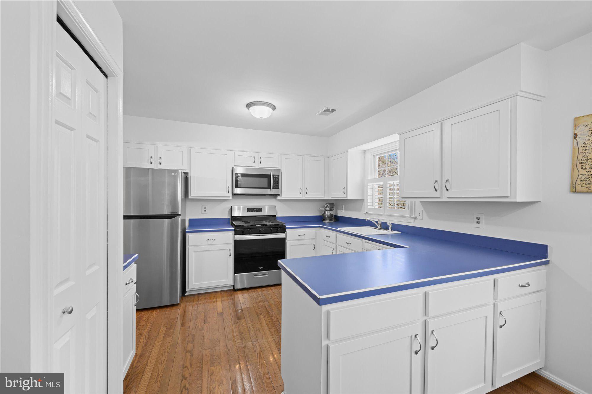 7730 SHOOTINGSTAR DRIVE