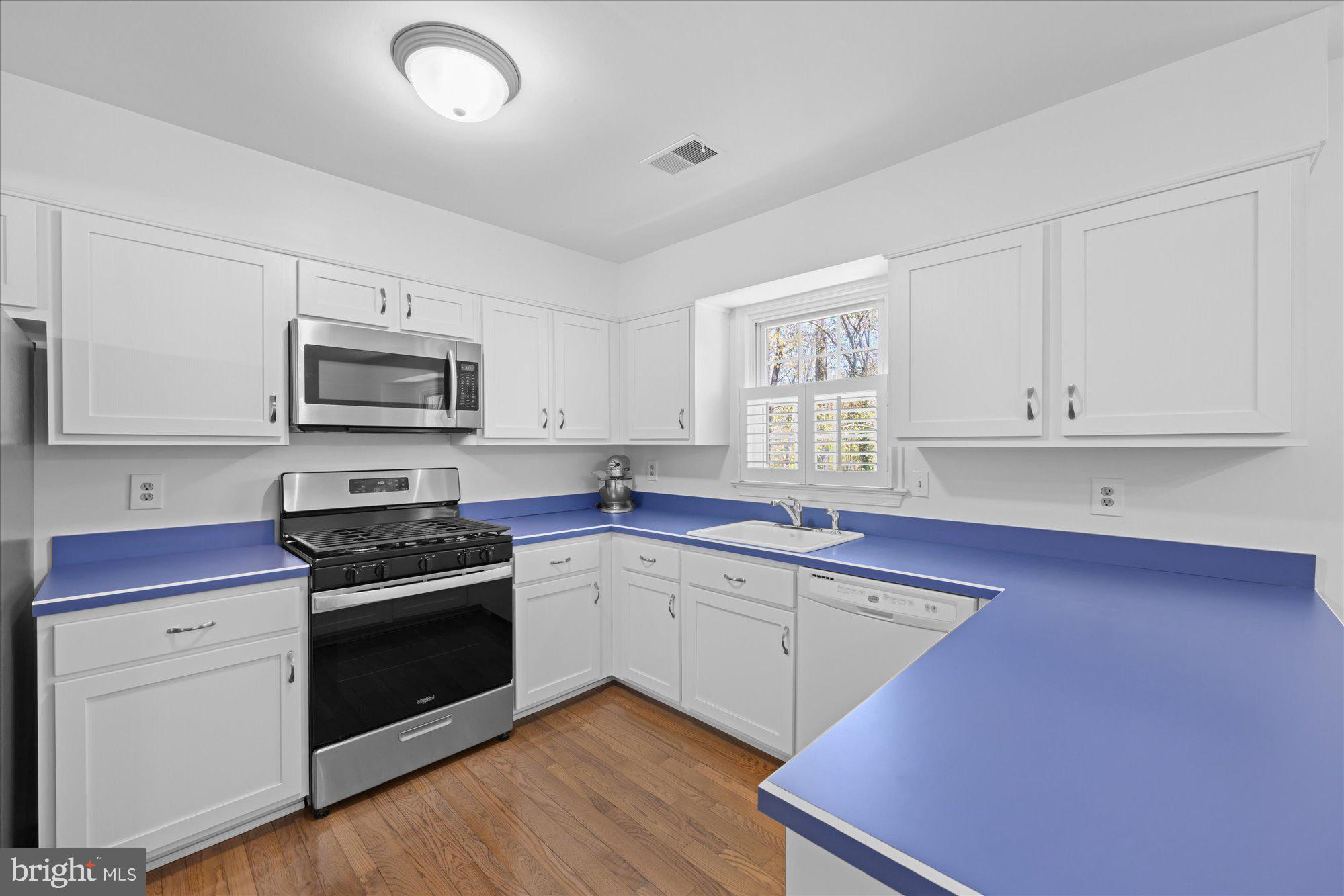 7730 SHOOTINGSTAR DRIVE