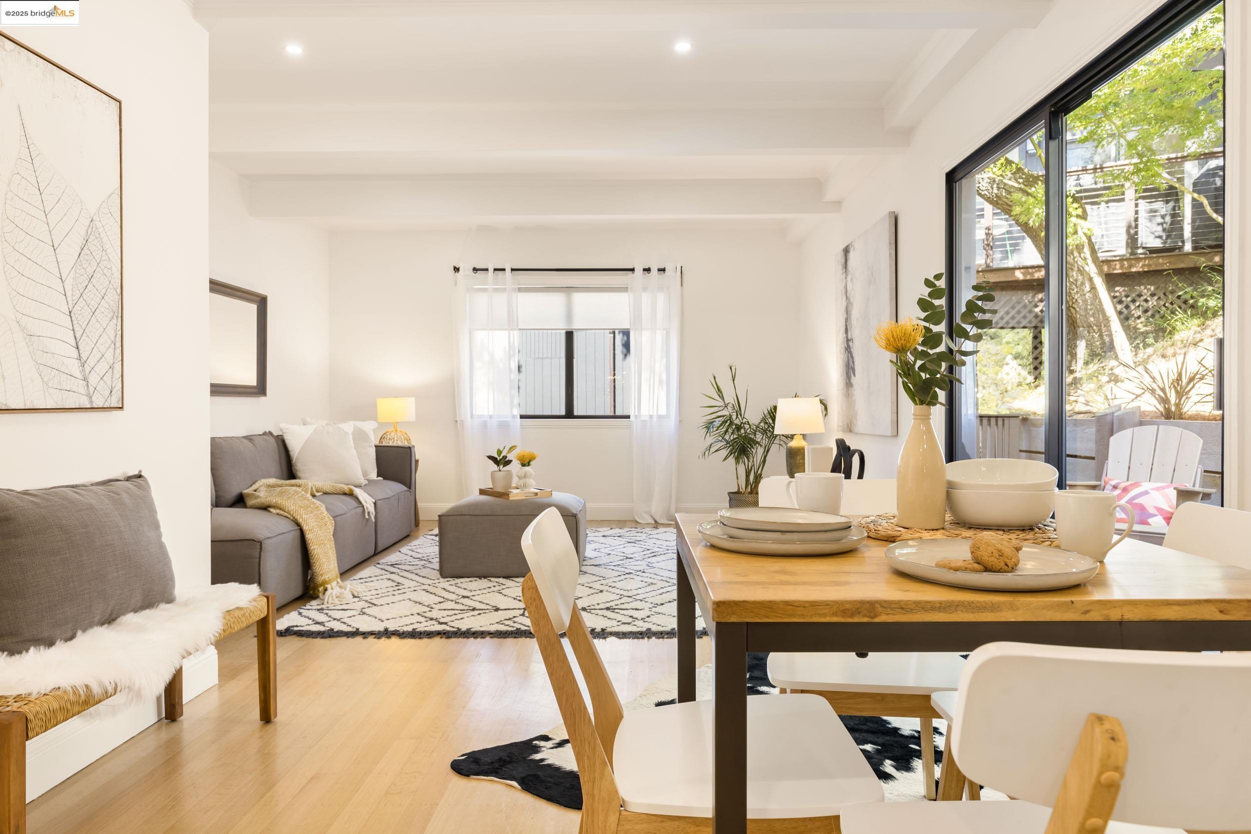 1721 Trestle Glen Rd