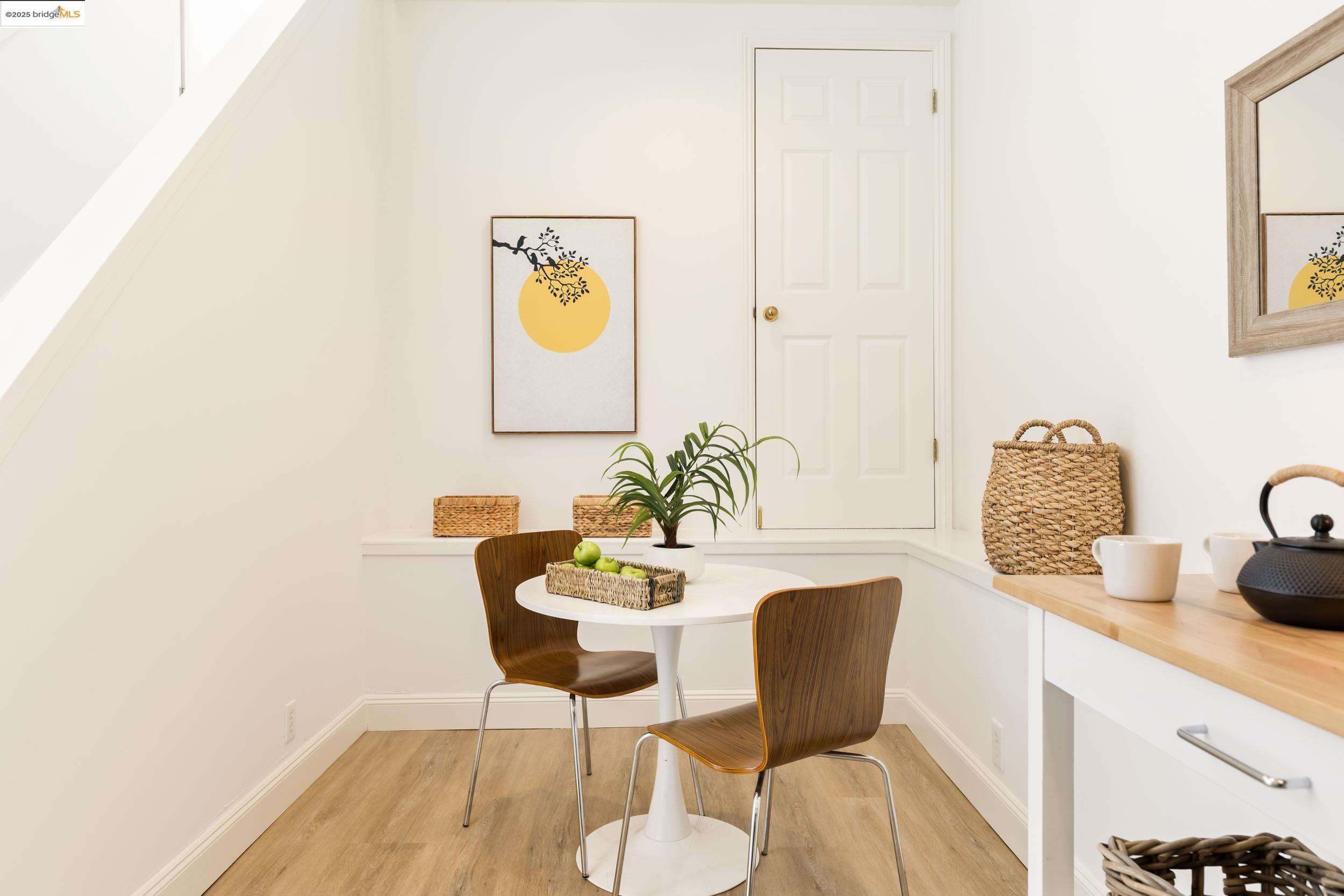 1721 Trestle Glen Rd