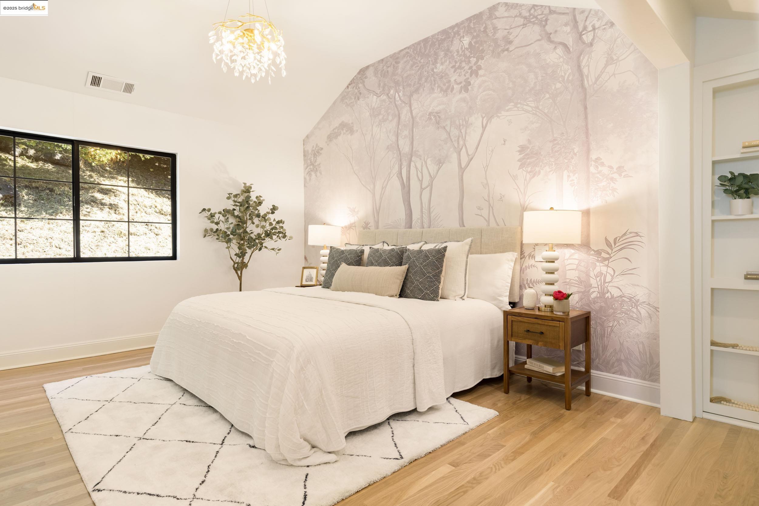 1721 Trestle Glen Rd