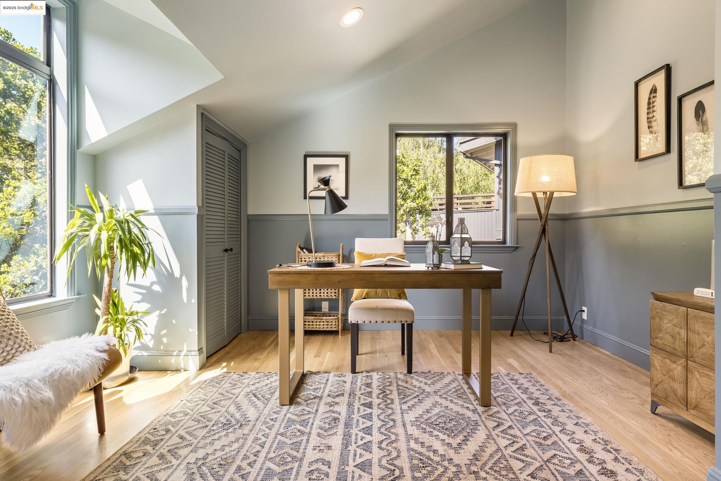 1721 Trestle Glen Rd