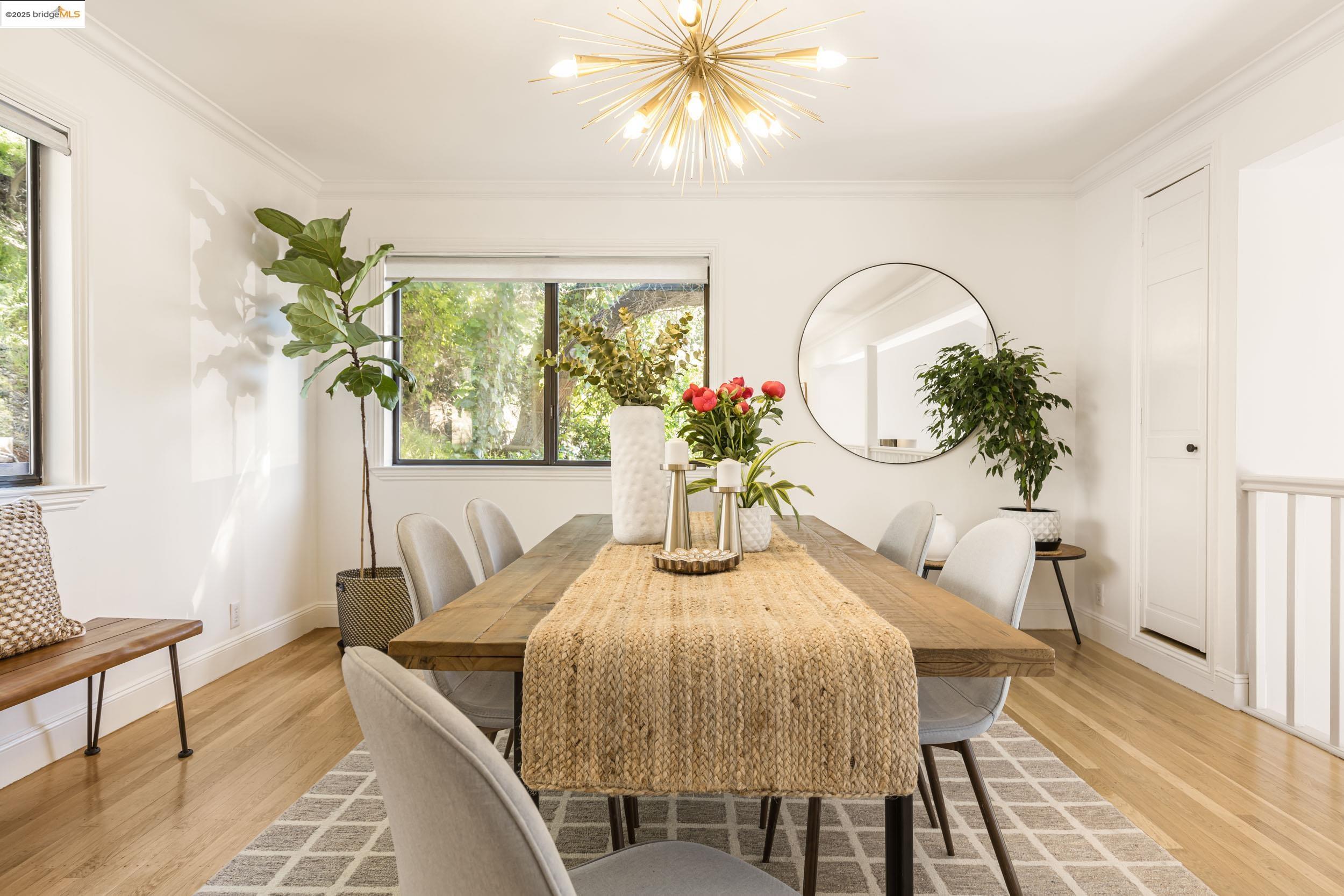 1721 Trestle Glen Rd