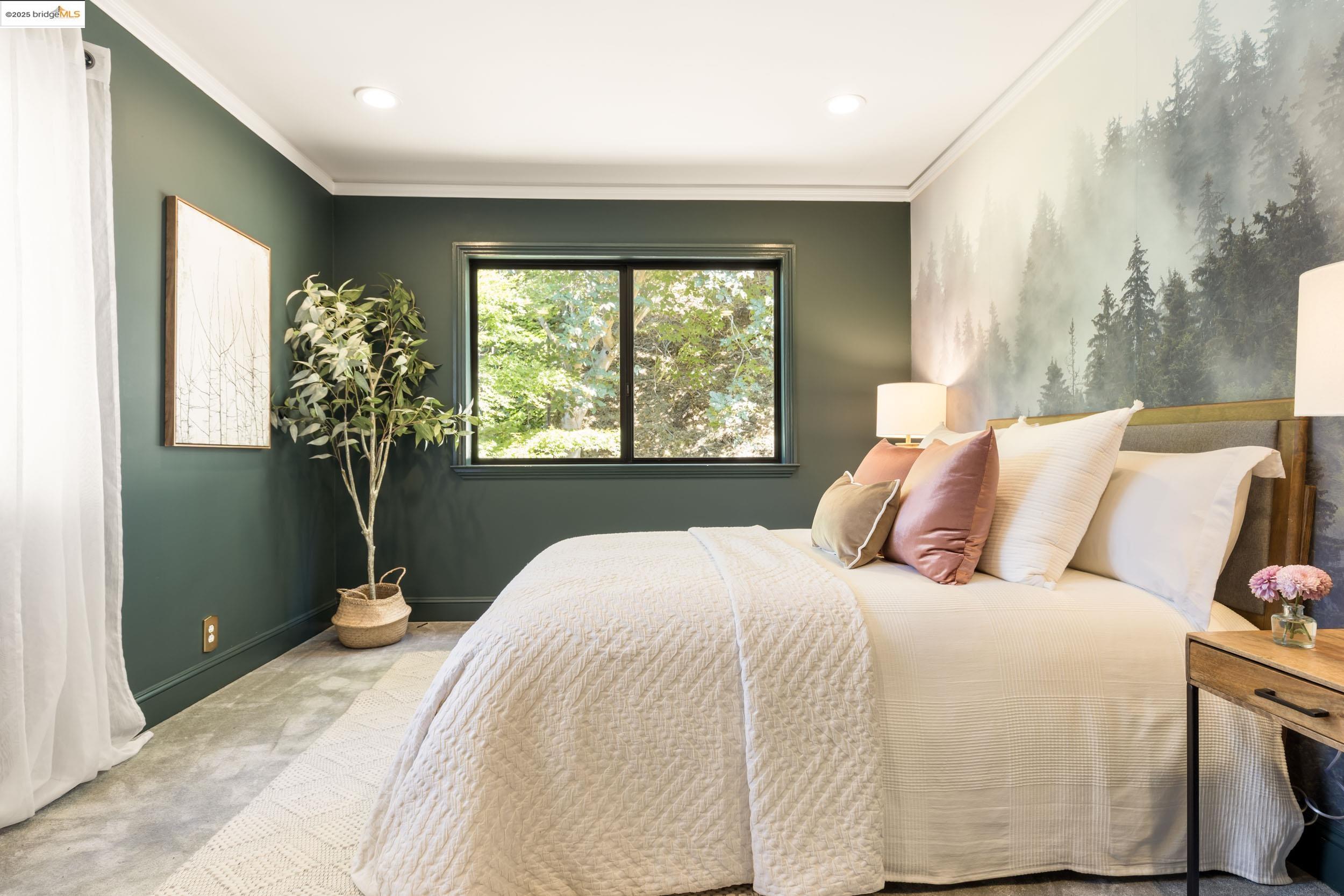 1721 Trestle Glen Rd