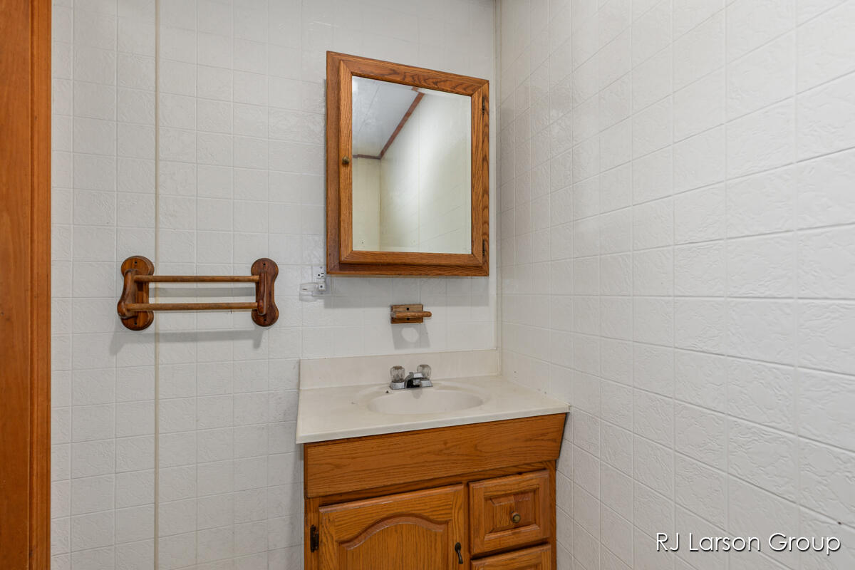 3490 Wood School Rd. Road