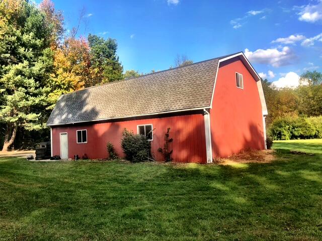 3490 Wood School Rd. Road