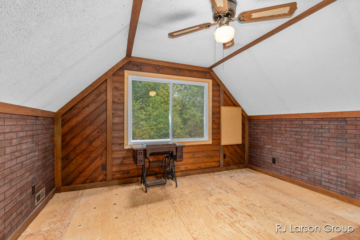 3490 Wood School Rd. Road