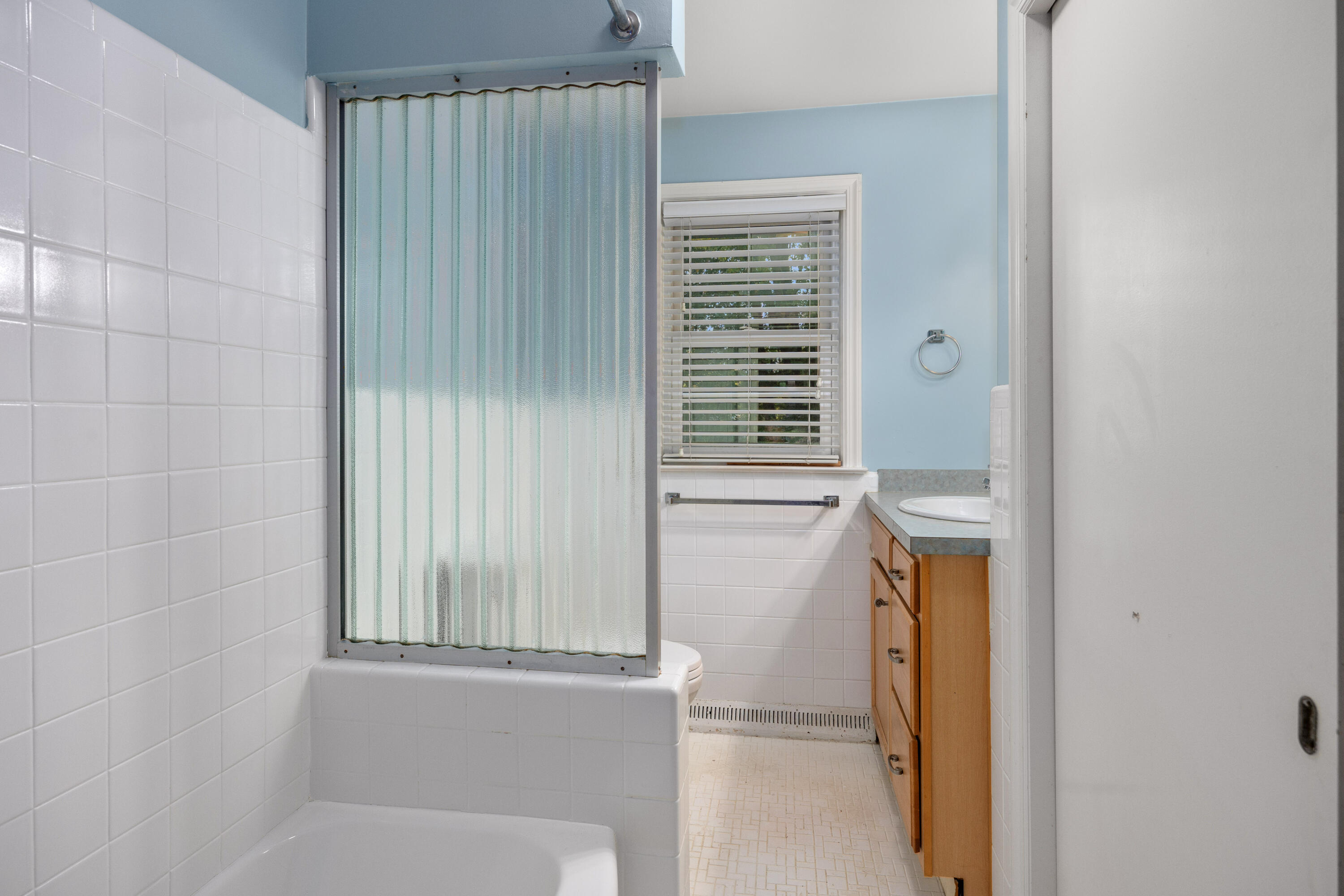 1560 Woodlawn Avenue SE, Grand Rapids