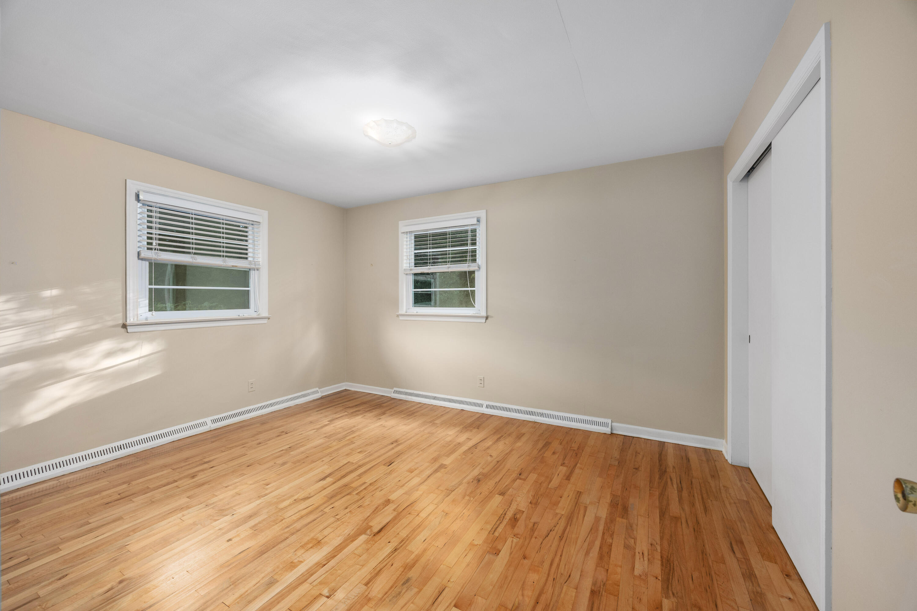 1560 Woodlawn Avenue SE, Grand Rapids