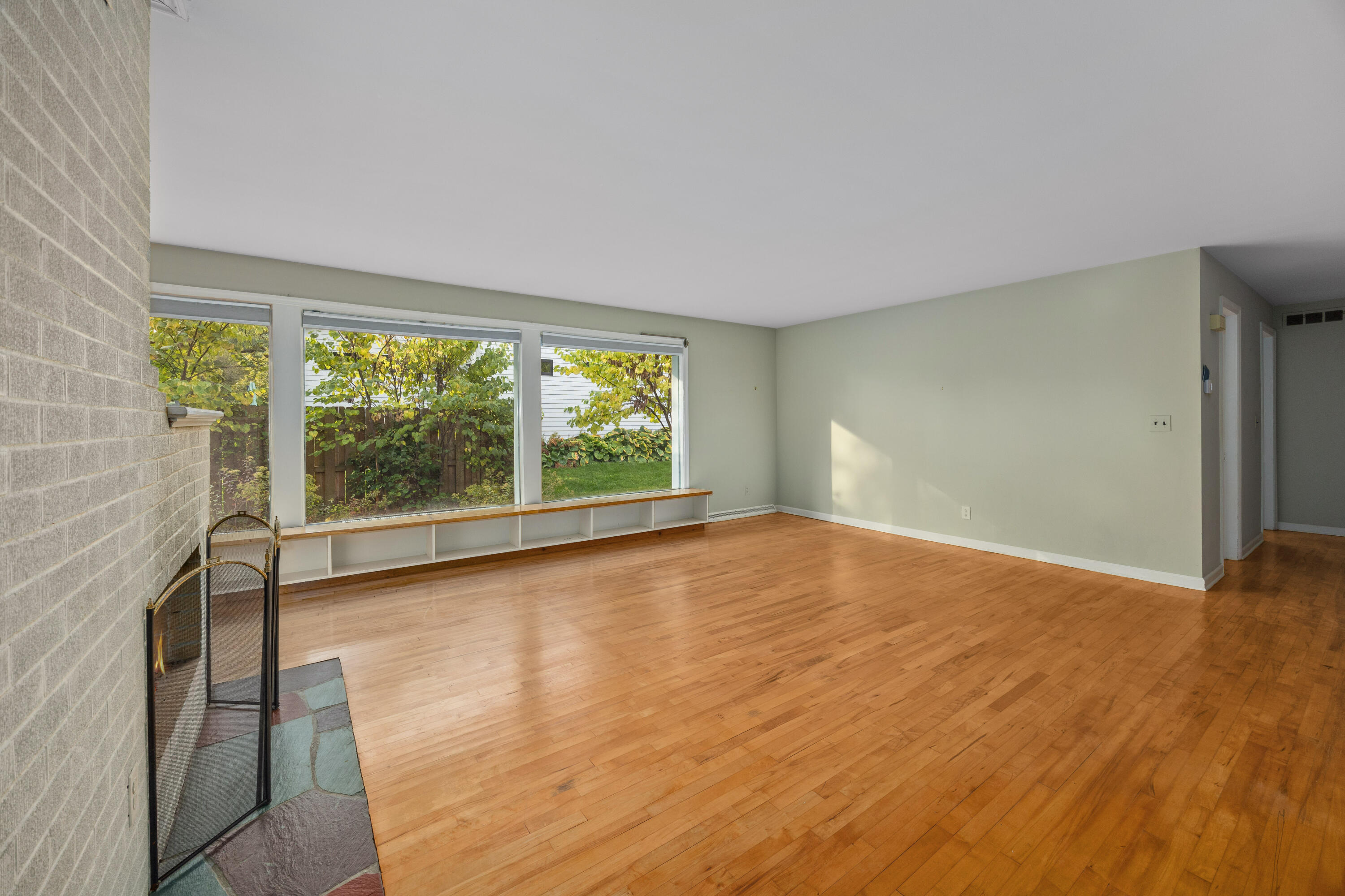 1560 Woodlawn Avenue SE, Grand Rapids