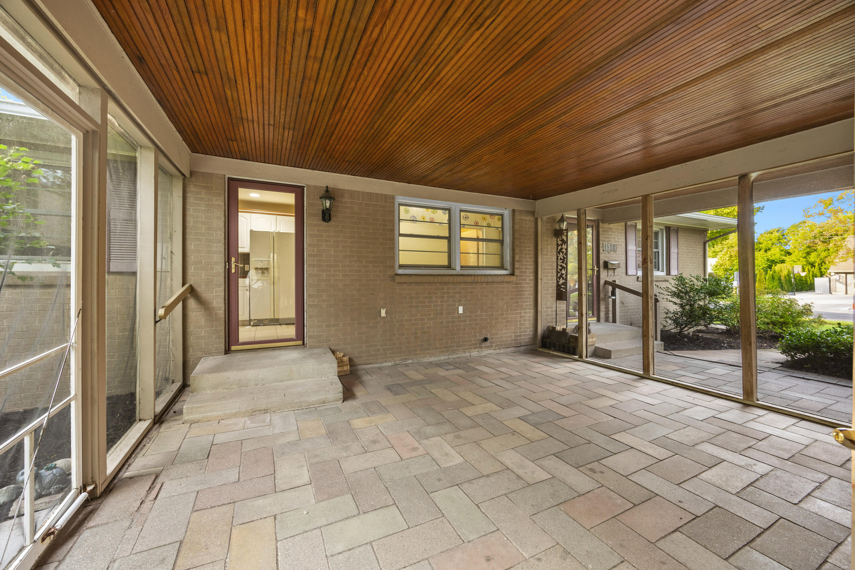 1560 Woodlawn Avenue SE, Grand Rapids