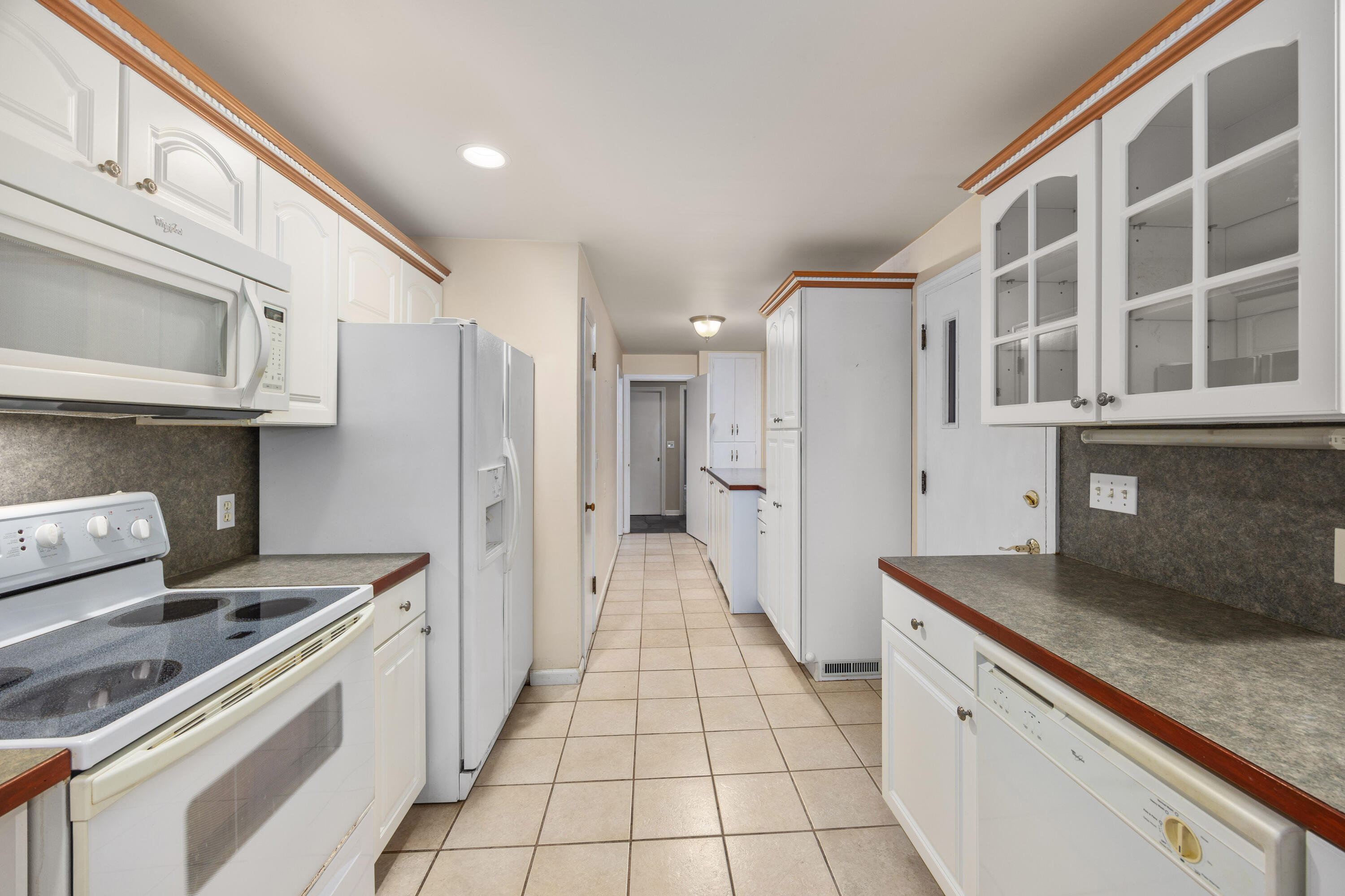 1560 Woodlawn Avenue SE, Grand Rapids