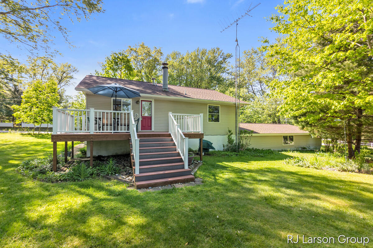 1027 Blue Star Highway