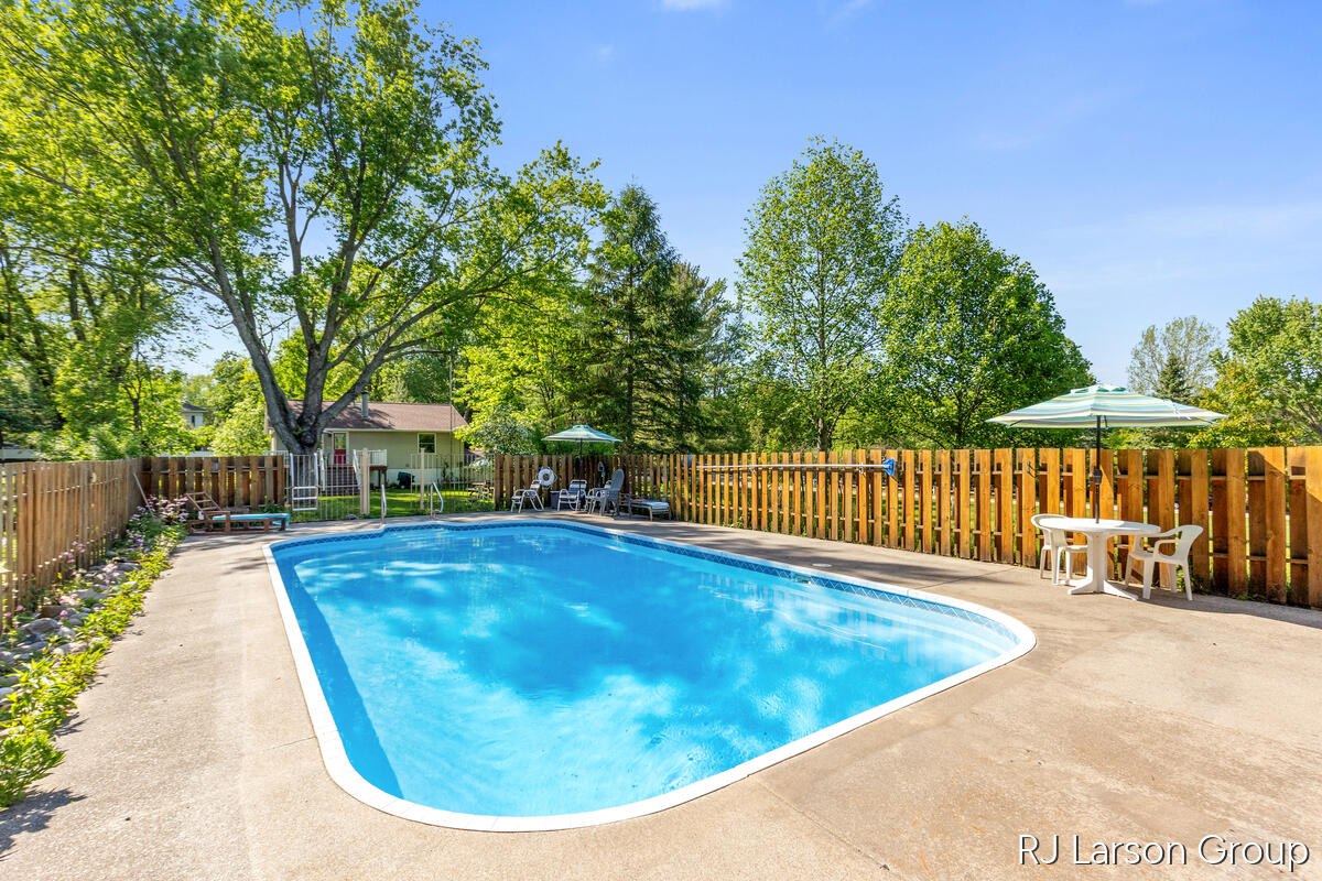 1027 Blue Star Highway