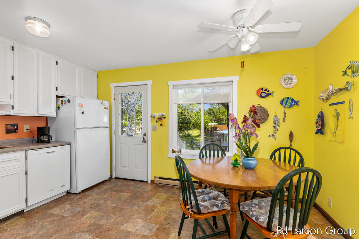 1027 Blue Star Highway