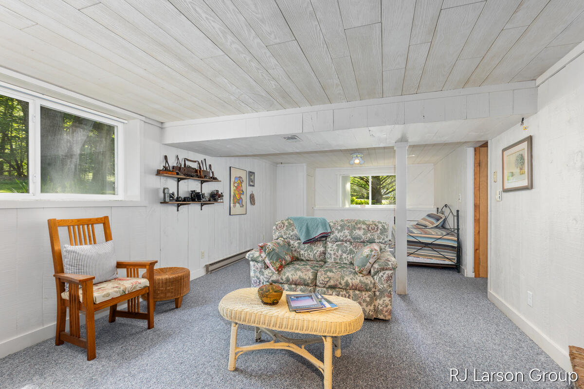 1027 Blue Star Highway