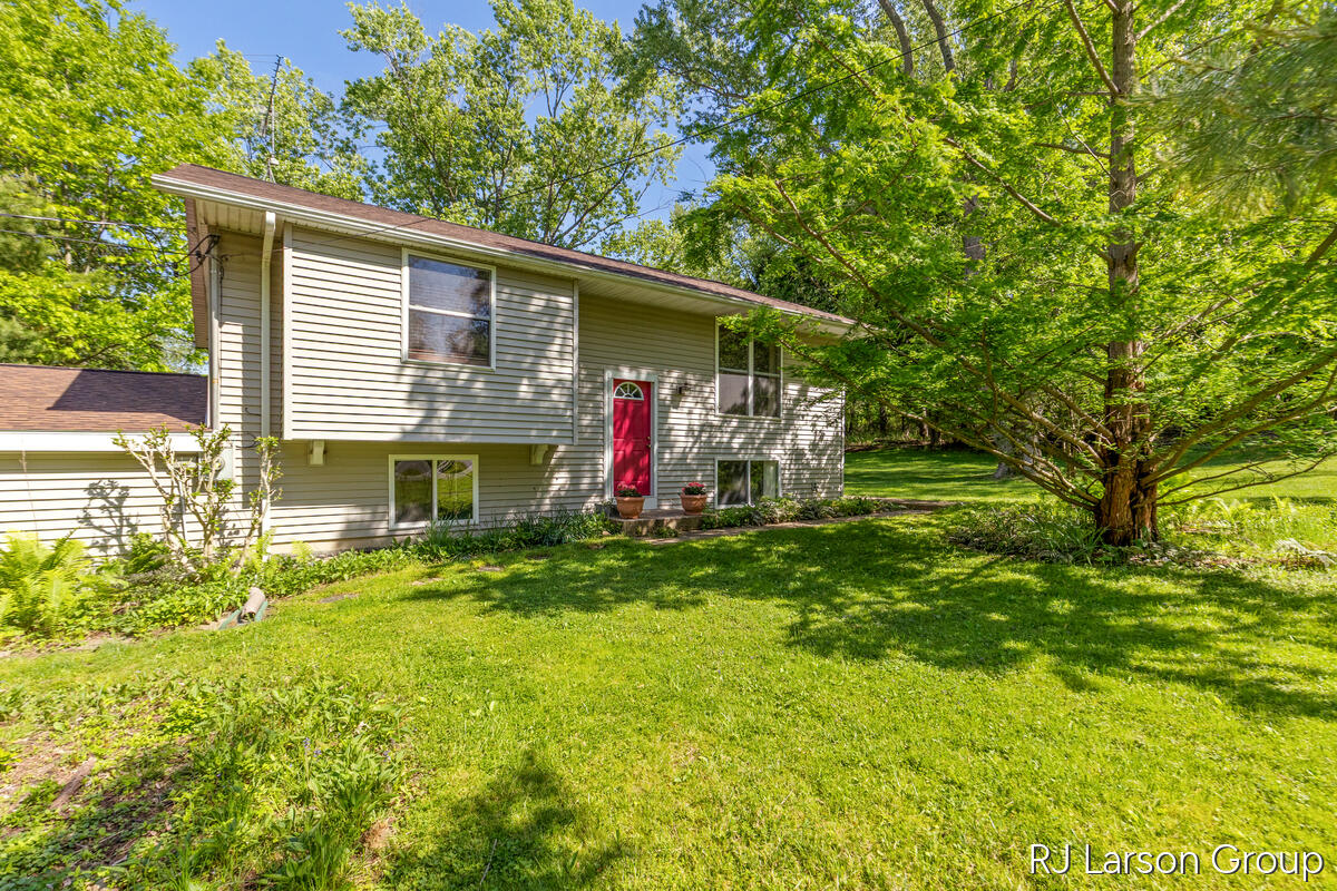 1027 Blue Star Highway