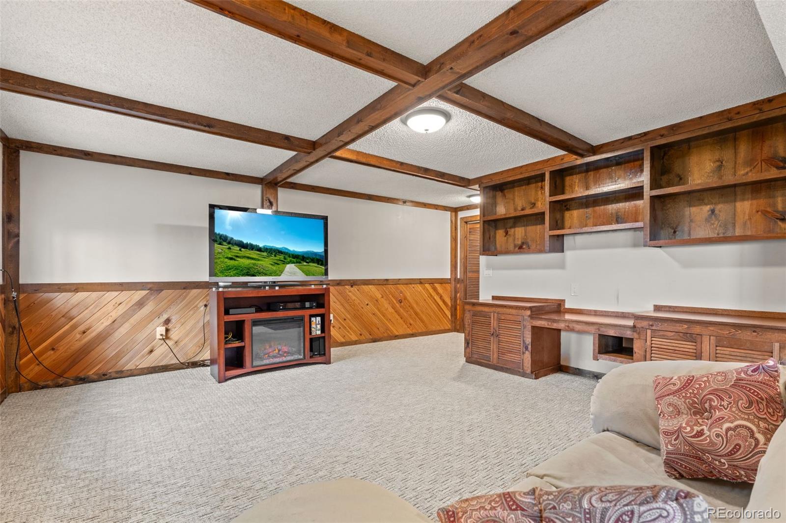 5951 Thunder Hill Road