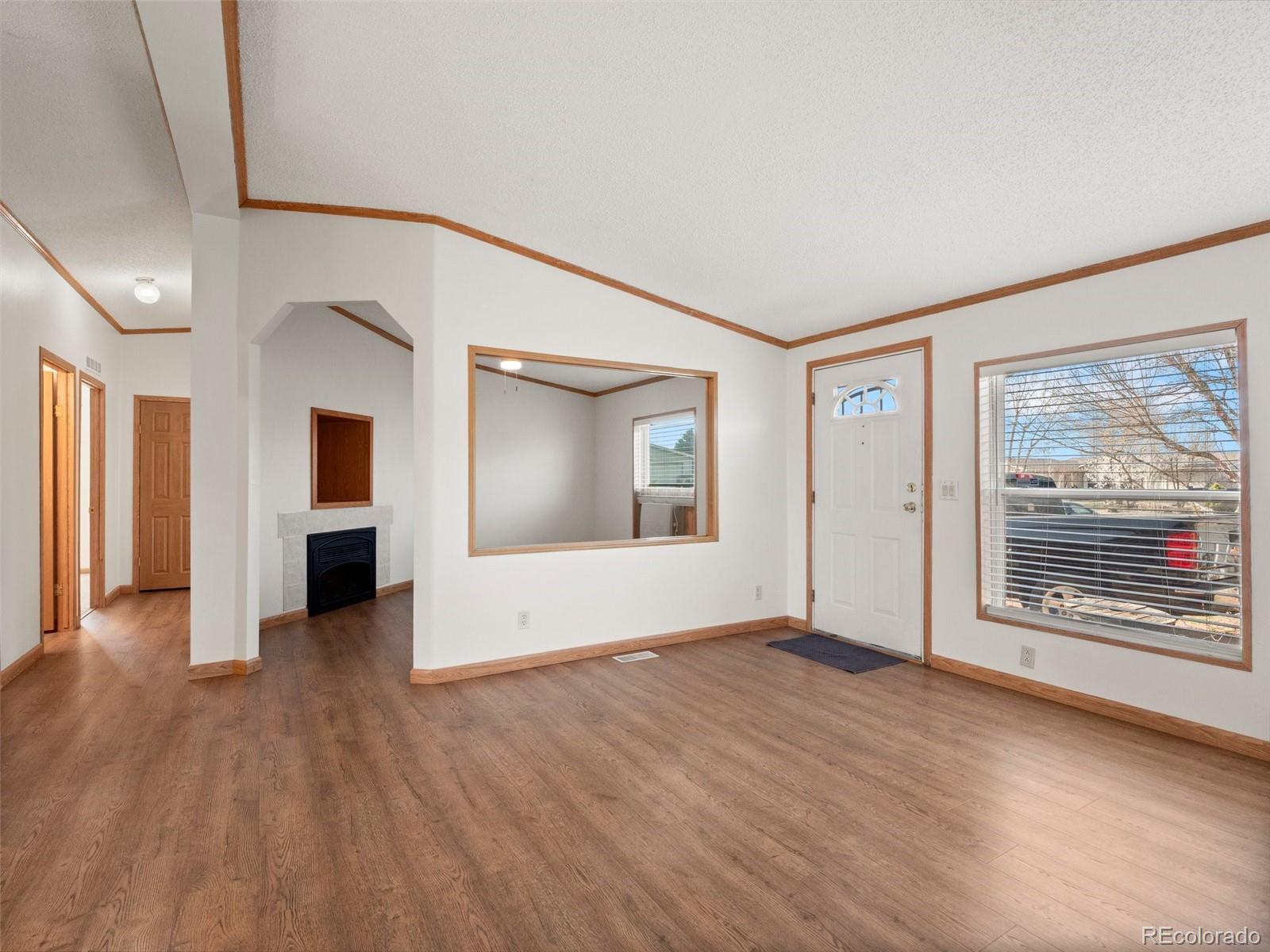 116 Versailles Street