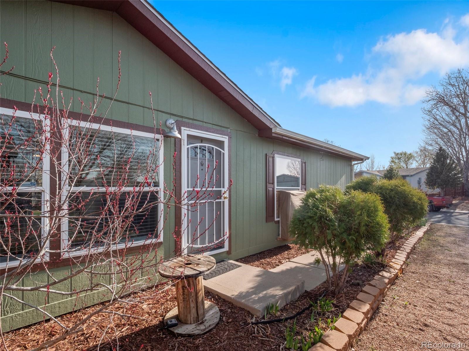 116 Versailles Street