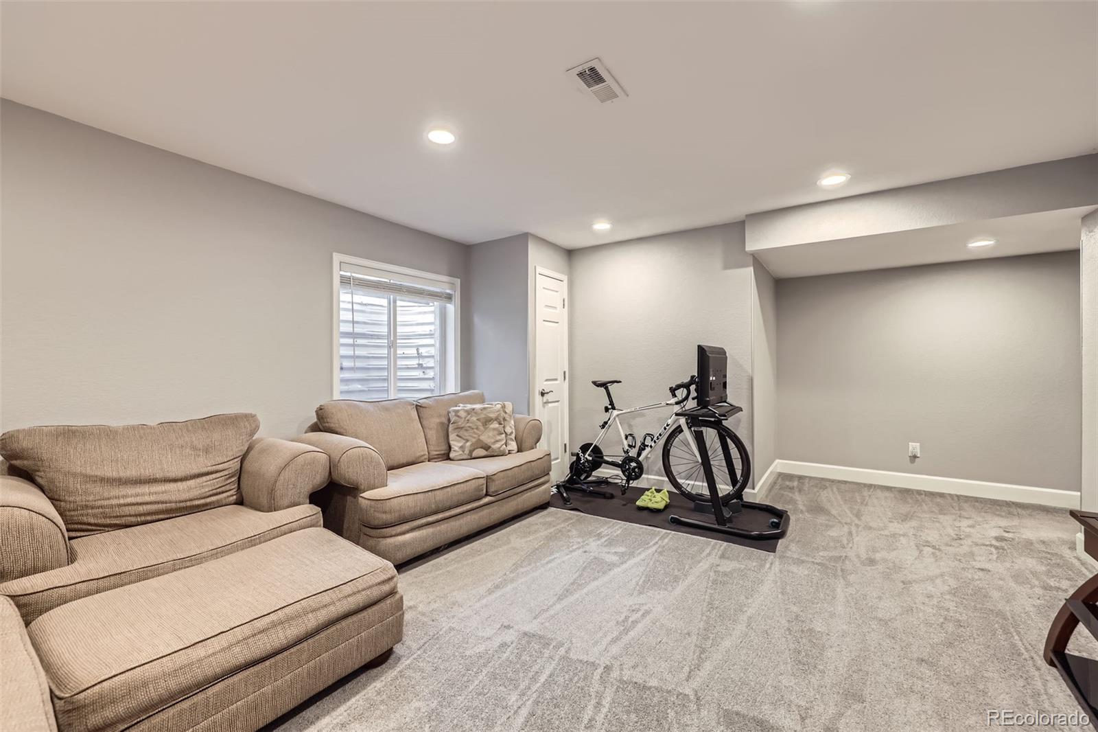 10206 Sedalia Street