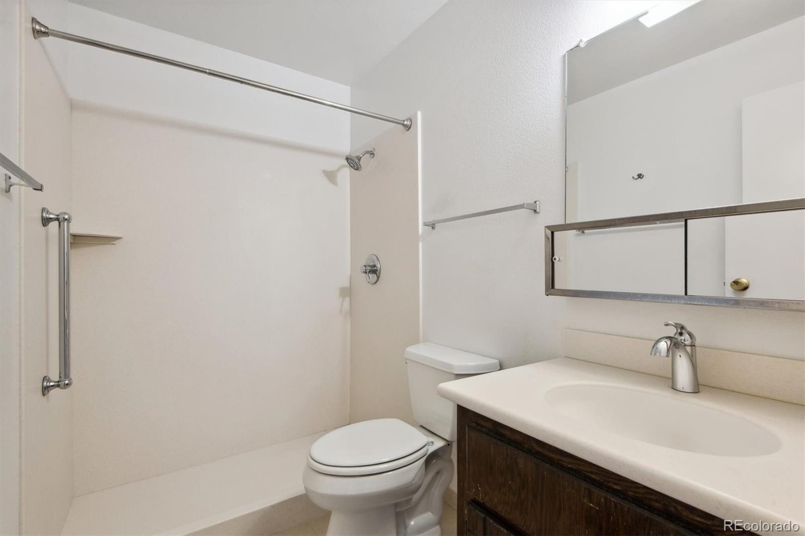 9105 E Lehigh Avenue Unit: 61