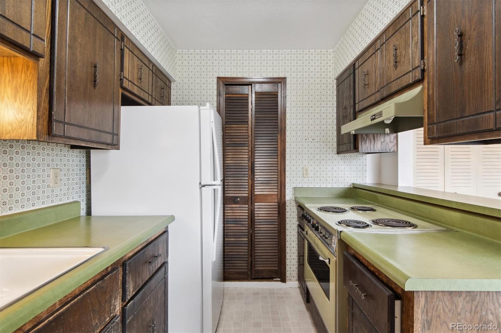 9105 E Lehigh Avenue Unit: 61