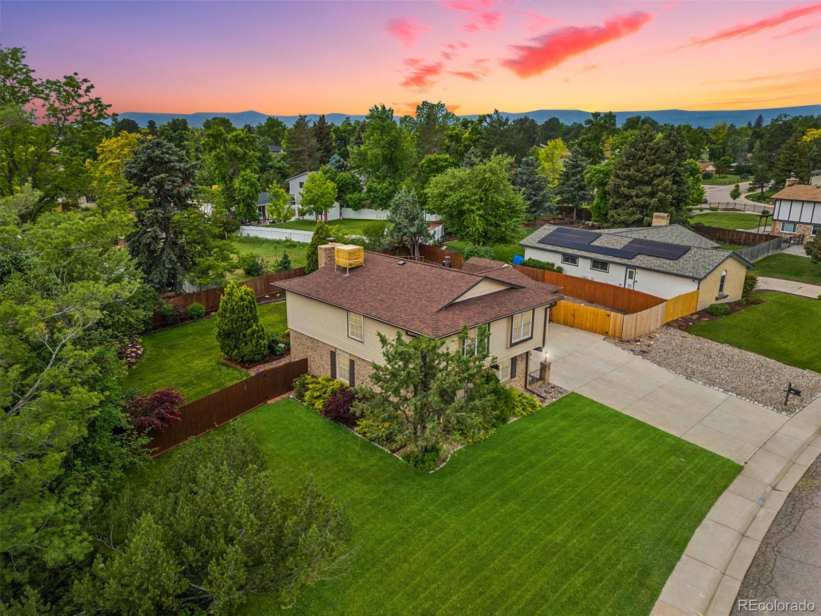 5954 W Leawood Drive