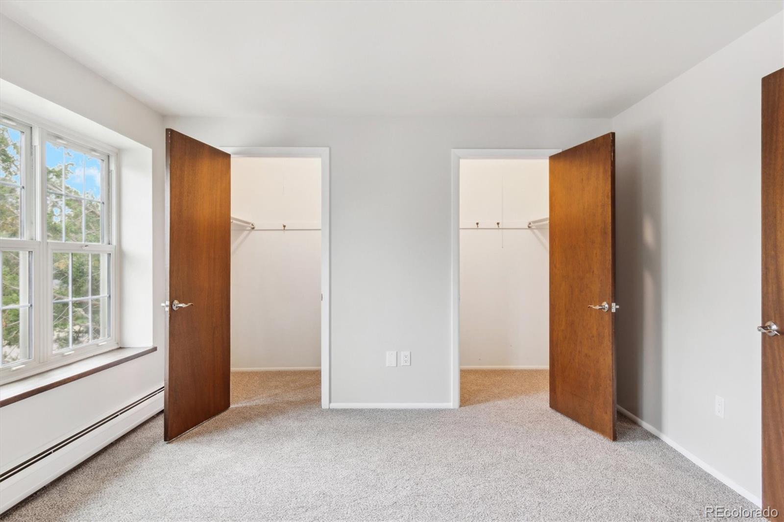 5954 W Leawood Drive