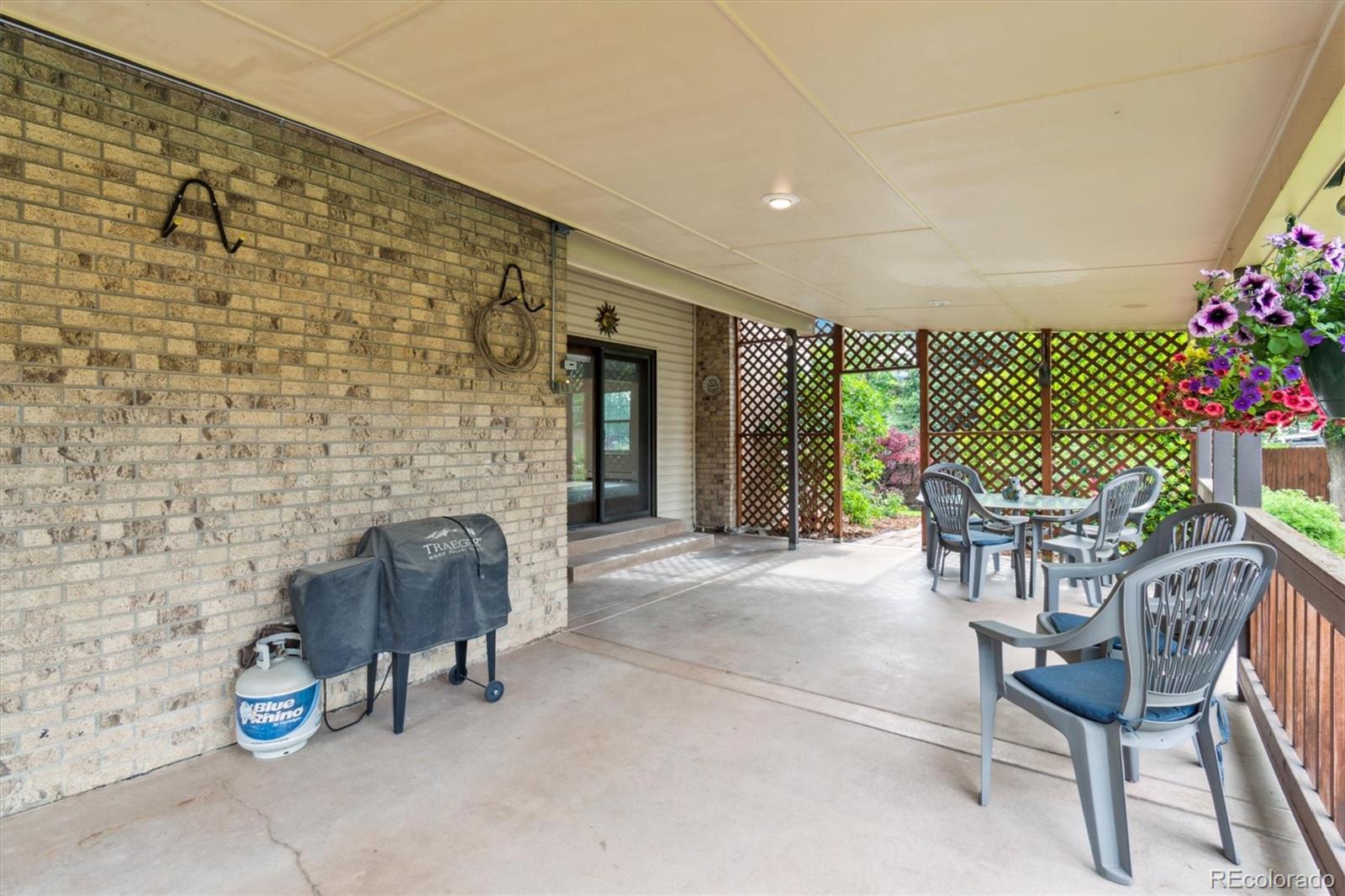 5954 W Leawood Drive