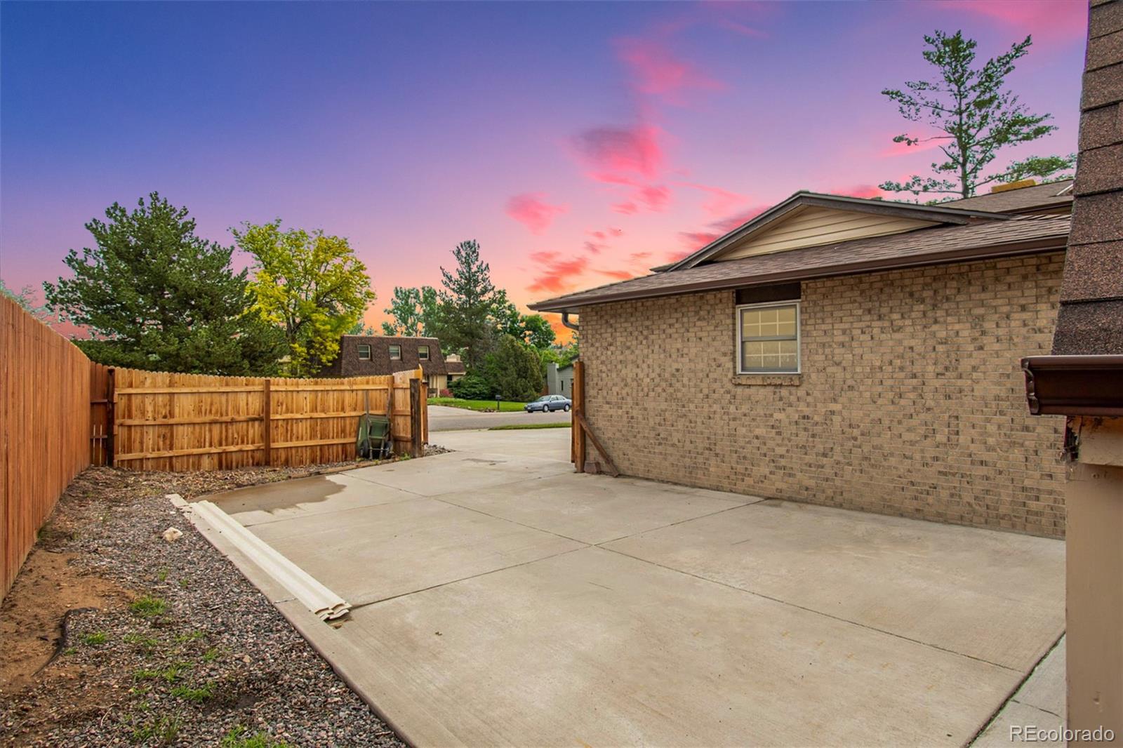 5954 W Leawood Drive