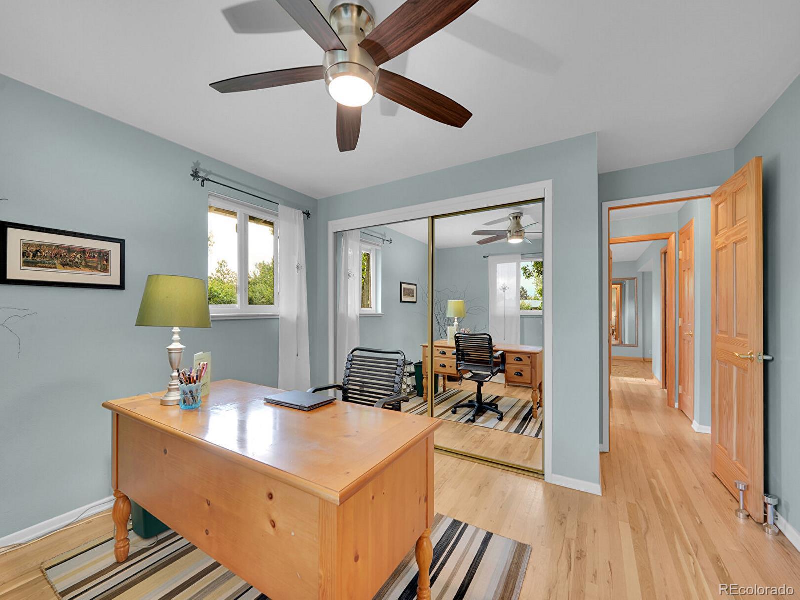 595 W Lake Avenue