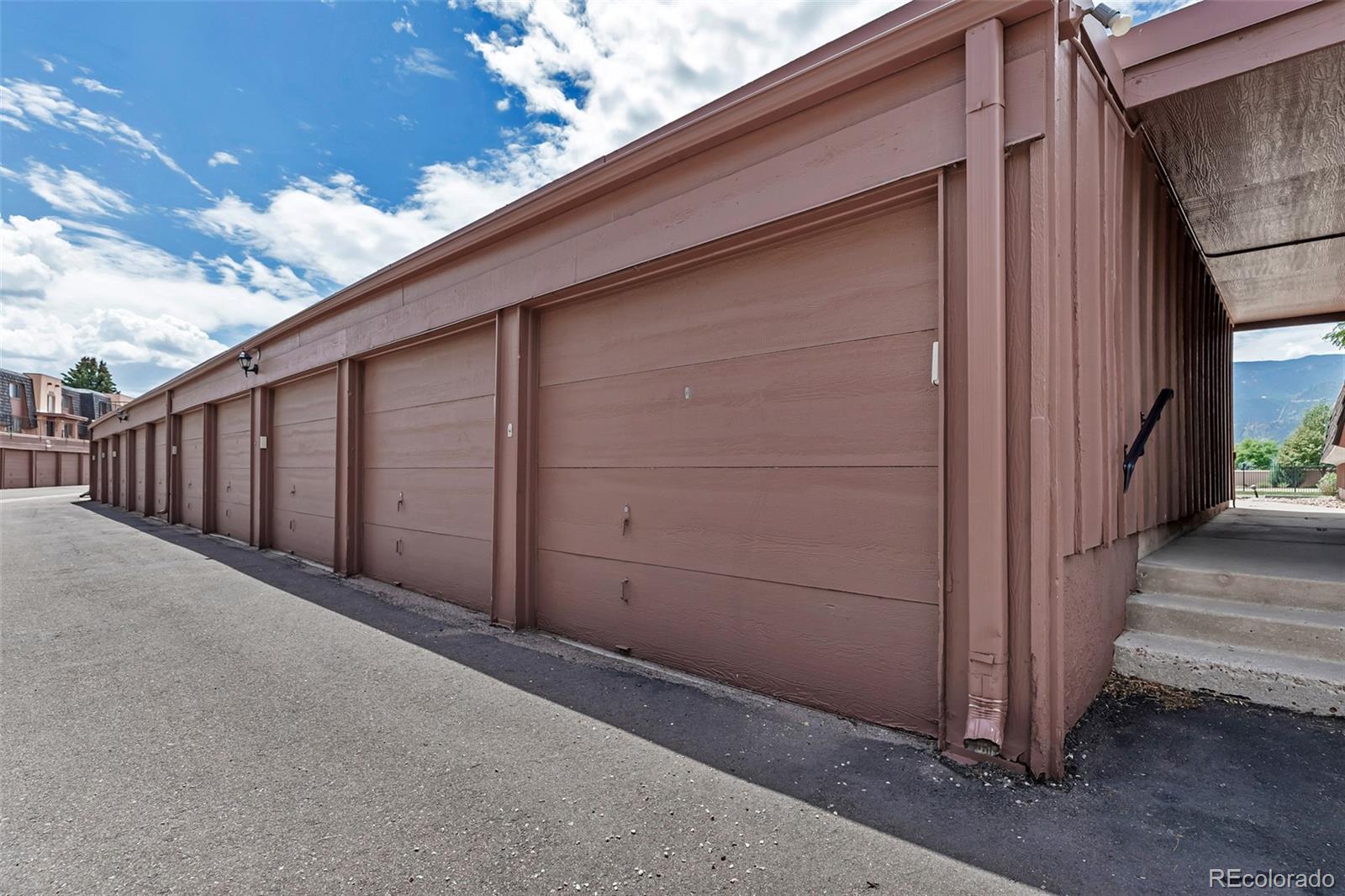 2963 Mesa Road Unit: B