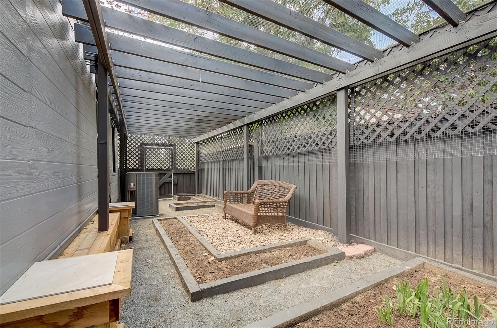 4460 Shoshone Street